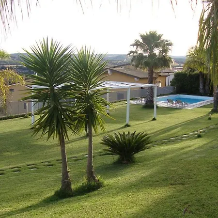 In Con Piscina * Noto