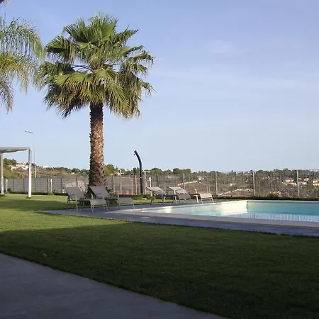 In Con Piscina