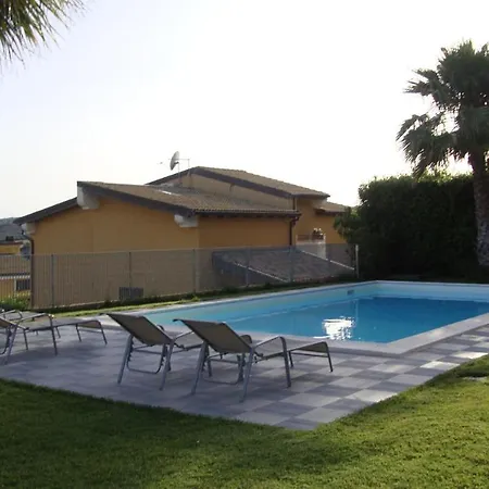 Apartament In Con Piscina Noto